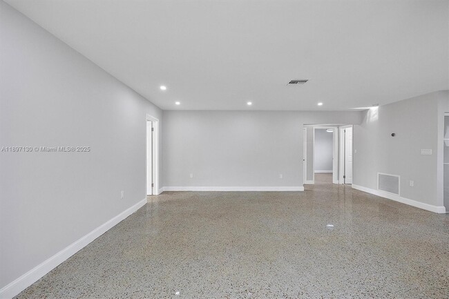 Building Photo - 3820 SW 92nd Ave