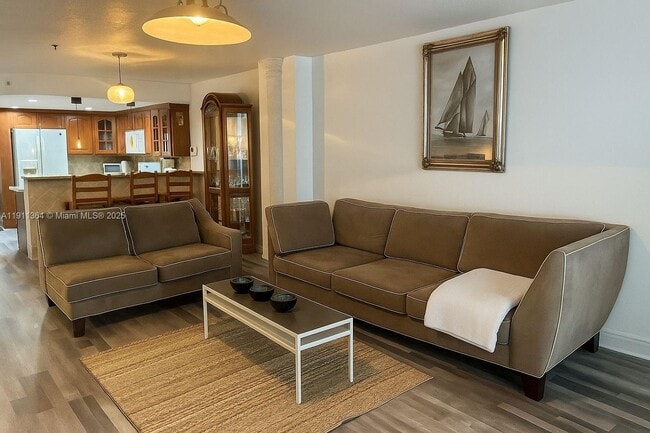 Building Photo - 6345 Collins Ave