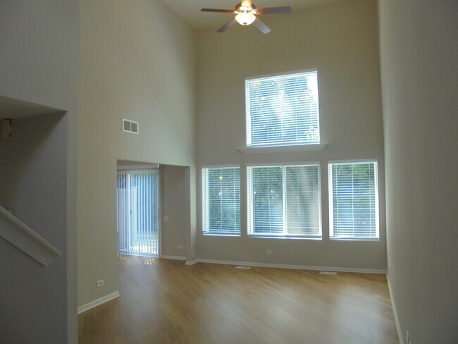 Building Photo - 304 Locksley Dr