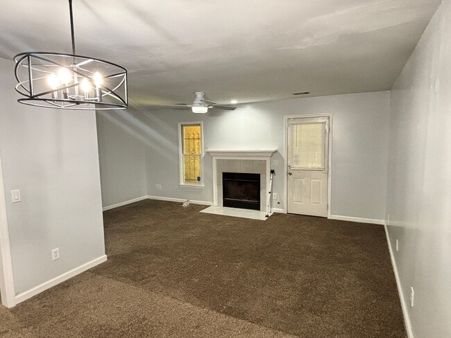 Photo - 4698 Shumate Dr Townhome