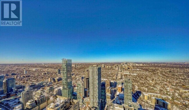 Photo du bâtiment - 1 Bloor St E