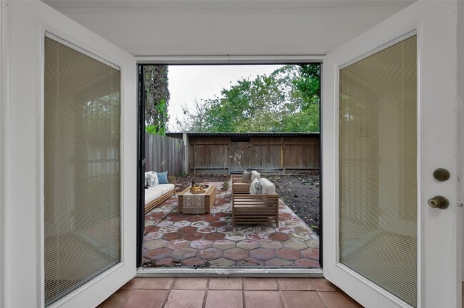 Building Photo - 10203 Beekman Pl Dr