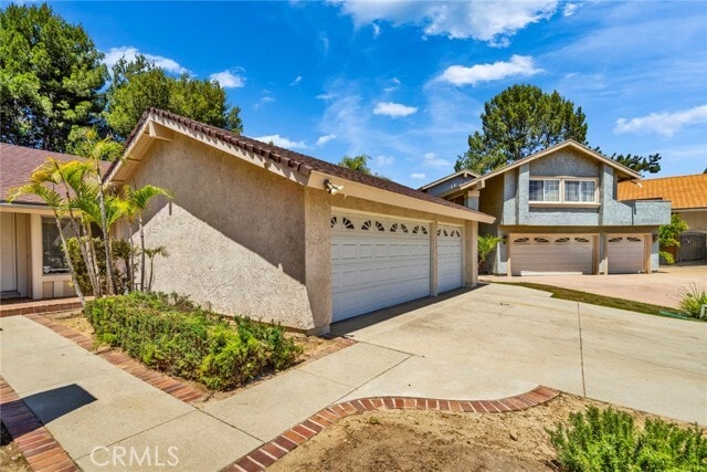 Building Photo - 23502 Shadowcrest Pl