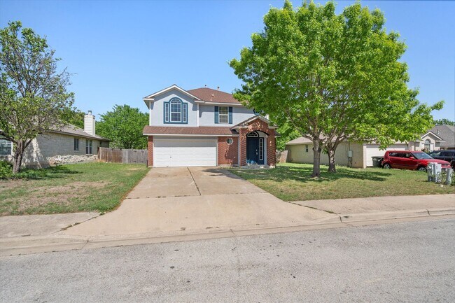 Building Photo - Fresh 3 Bedroom, 2.5 Bath, 2-Story Home w/...
