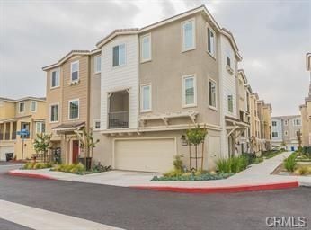 Building Photo - 831 Sunburst Wy