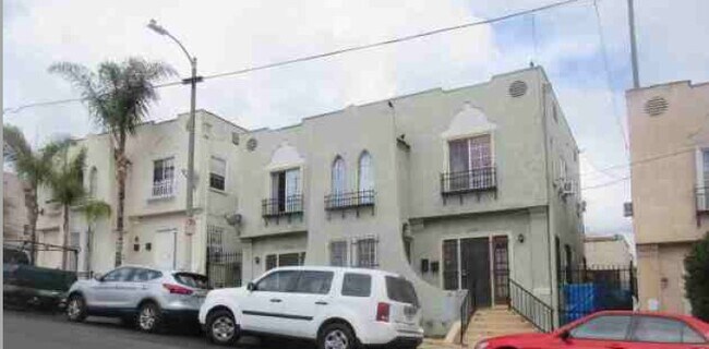 Exterior - Unit is downstairs on the left - 2947 W 11th St