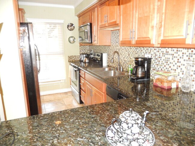 Foto del edificio - Updated 2 Bed, 1.5 Bath in La Mesa!! Water/Trash Included