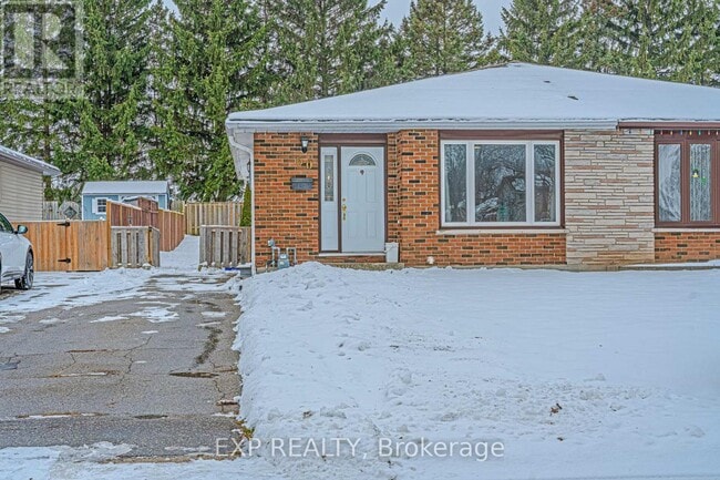 Photo du bâtiment - 60 Witty Ave