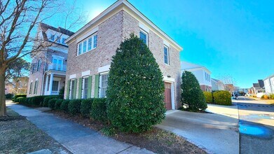 Building Photo - 4490 Pleasant Ave