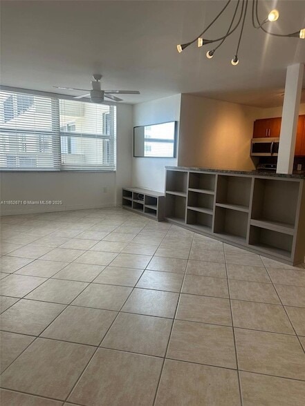 Building Photo - 9273 Collins Ave