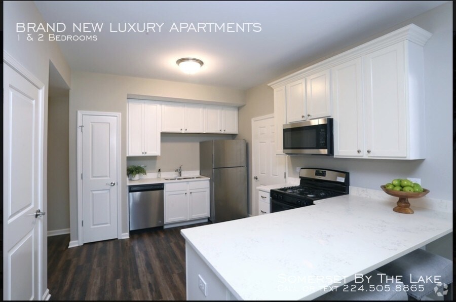 Foto principal - Somerset by the Lake Apartments