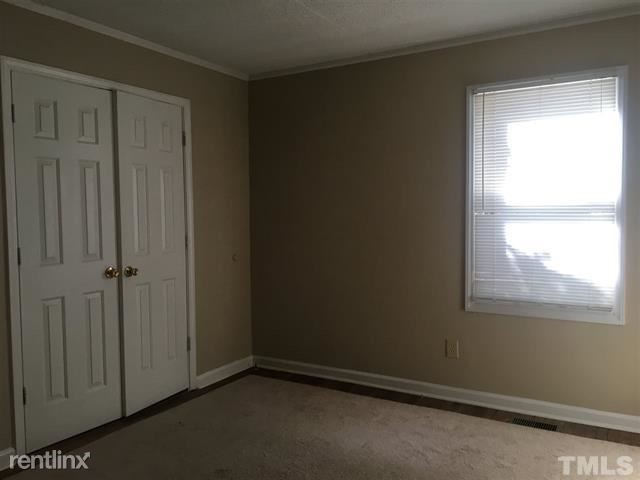 Building Photo - 209 Lord Anson Dr