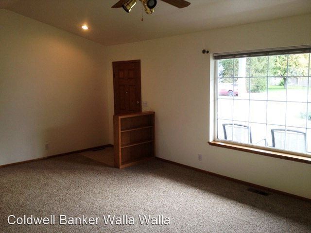 Foto del edificio - 3 br, 2 bath House - 917 SE Marine Dr