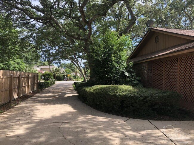 Foto del edificio - 9 Mimosa St NW