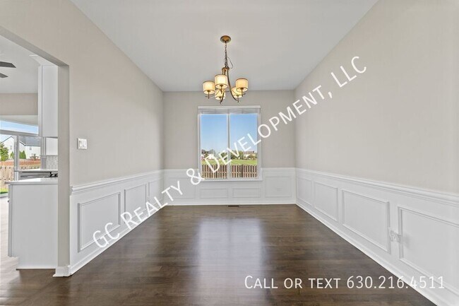 Foto del edificio - 6711 Whisper Glen Dr