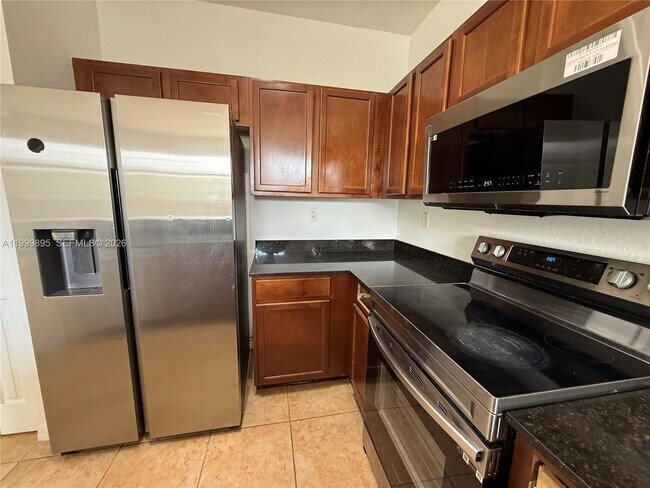 Foto del edificio - 8800 NW 107 Ct