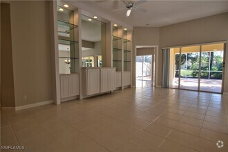 Building Photo - 3000 Ellice Way