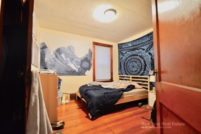 Foto del edificio - 141 Cottage St