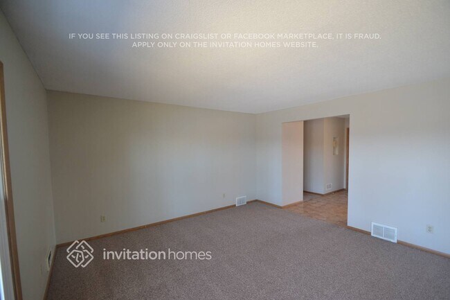 Building Photo - 11208 Mississippi Dr N