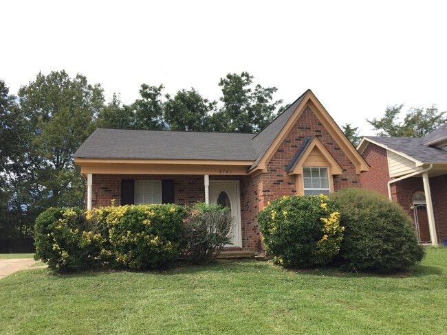 Photo - 6761 Maury Dr House