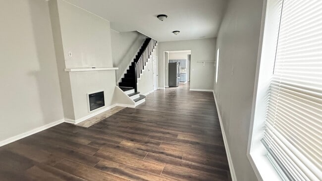 Building Photo - Charming 3BR Duplex in Muncie