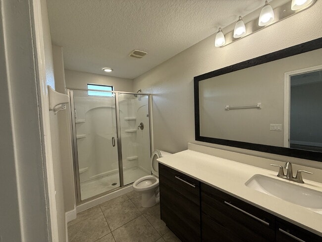 Foto del edificio - Charming 2-Bed, 2-Bath Townhouse Retreat o...