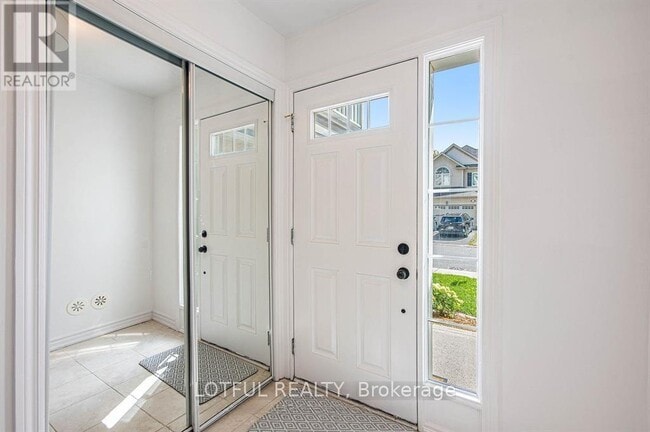 Photo du bâtiment - 2427 Nutgrove Ave