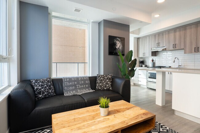 Photo du bâtiment - 90 Champagne Ave S