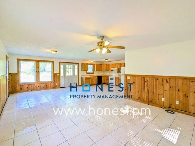 Building Photo - 22 Pleasant Hill Dr