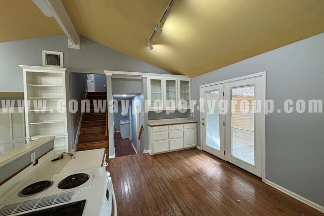 Building Photo - 1805 Hillman St