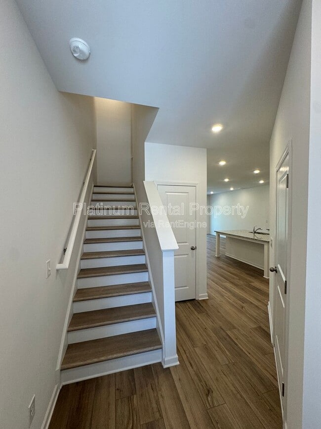 Building Photo - 2805 Habibi Ct