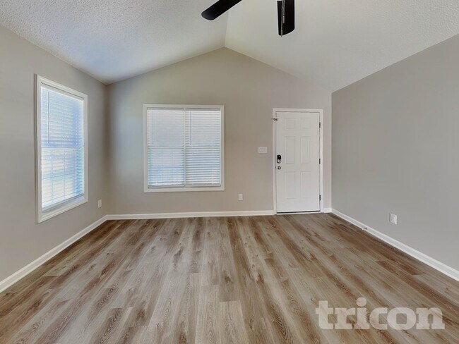 Foto del edificio - 5112 Limewood St