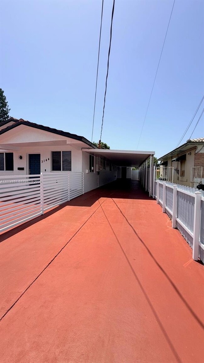 Building Photo - 3144 SW 23rd St