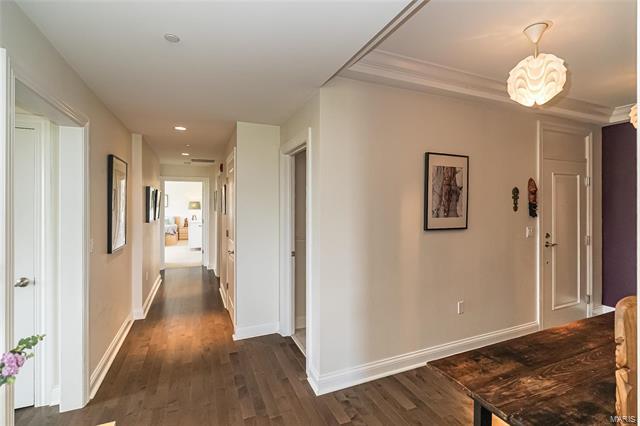 Building Photo - 908 N Kingshighway Blvd