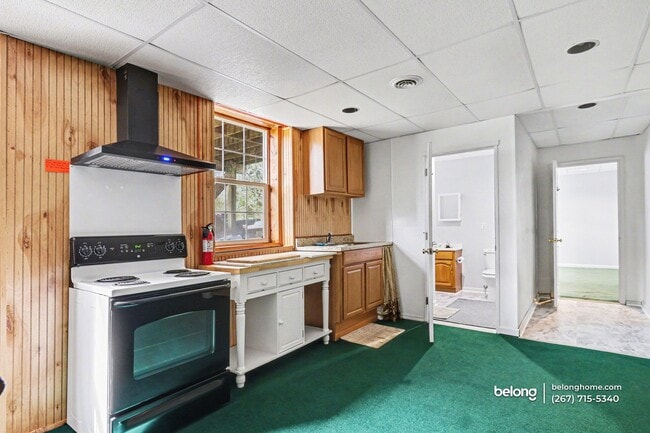 Foto del edificio - 418a McFarlan Rd