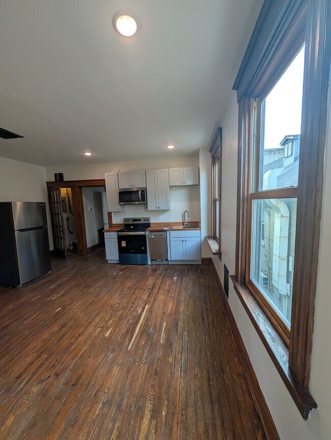 Foto del edificio - 3940 Spring Grove Ave