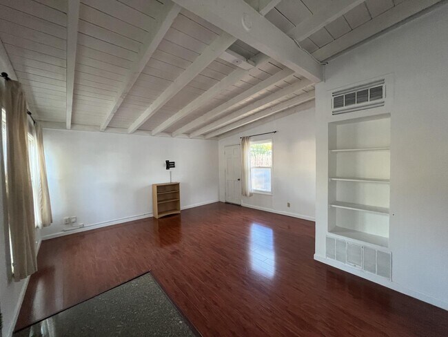 Foto del edificio - 1785 Vassar Ave