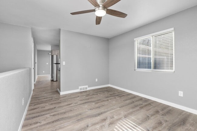 Building Photo - 508 King Ct