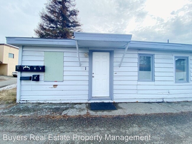 Building Photo - 3506 Wyoming Dr