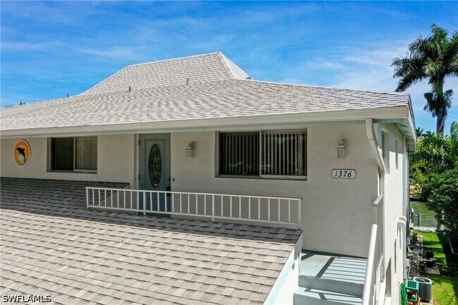 Foto del edificio - 1376 Chesapeake Ave