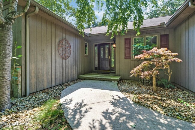 Foto del edificio - 101 Walden Ridge Dr