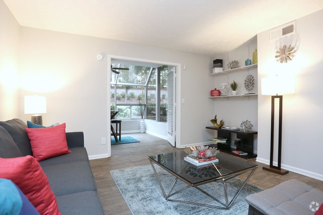 1BR, 1BA - 706 SF - Enclave at Roswell