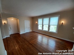Foto del edificio - 219 W Magnolia Ave