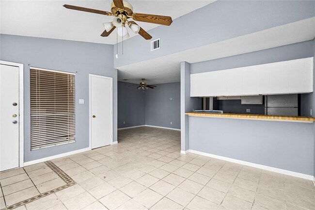 Building Photo - 1014 Graham Dr