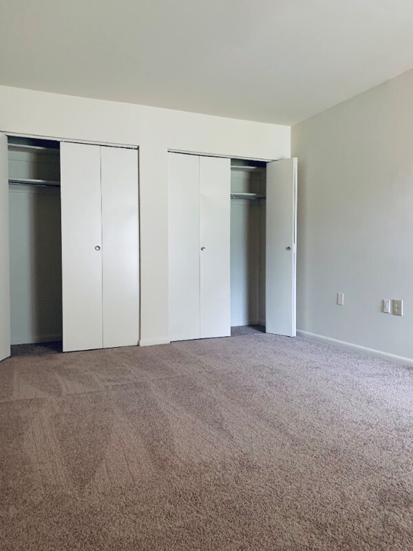 Building Photo - 2646 Hamilton Pl