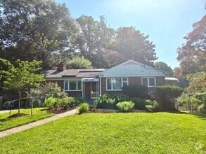 Building Photo - 16 Belmont Ct