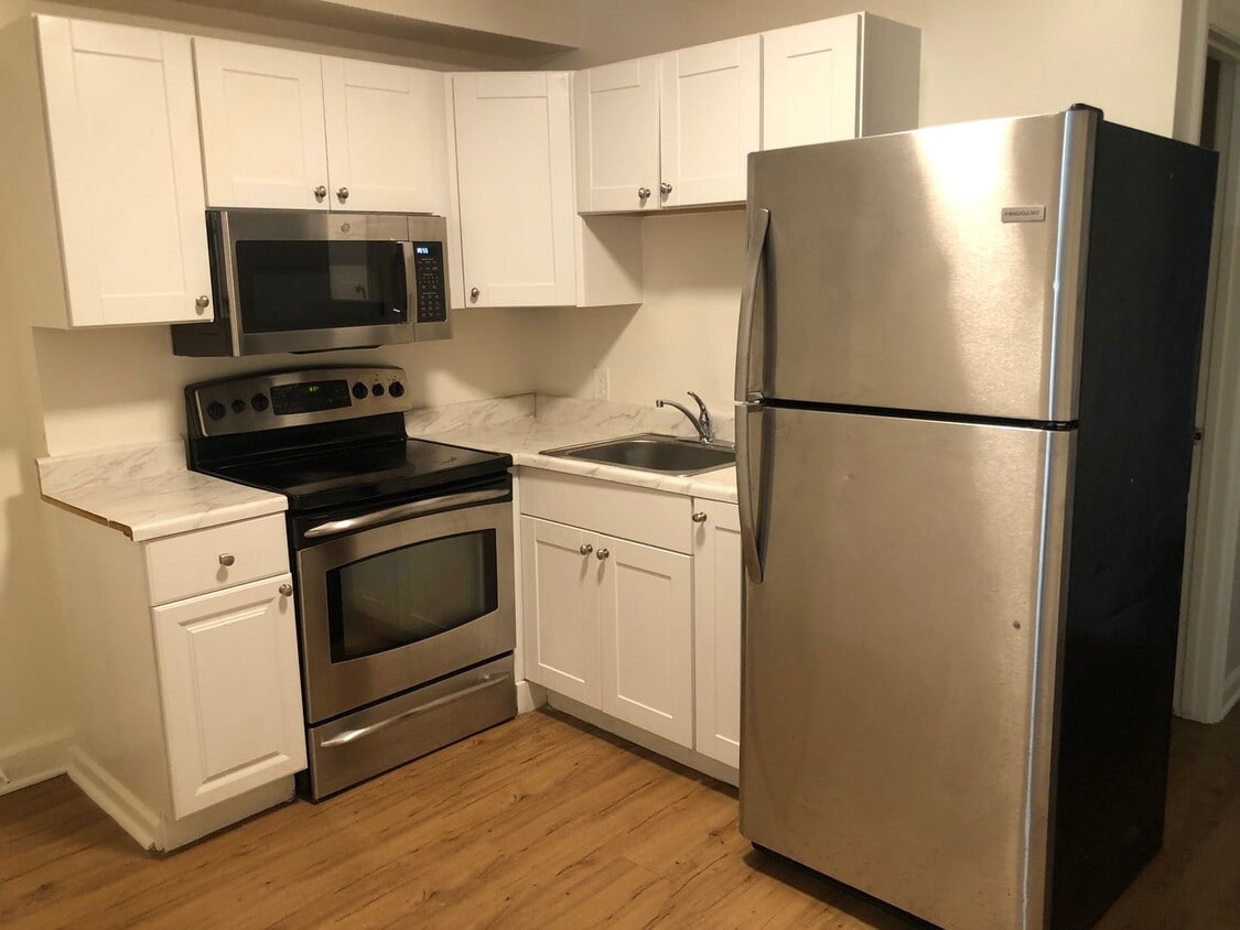 3 Bedroom 2 bathroom townhouse for rent to... - 3 Bedroom 2 bathroom townhouse for rent to...