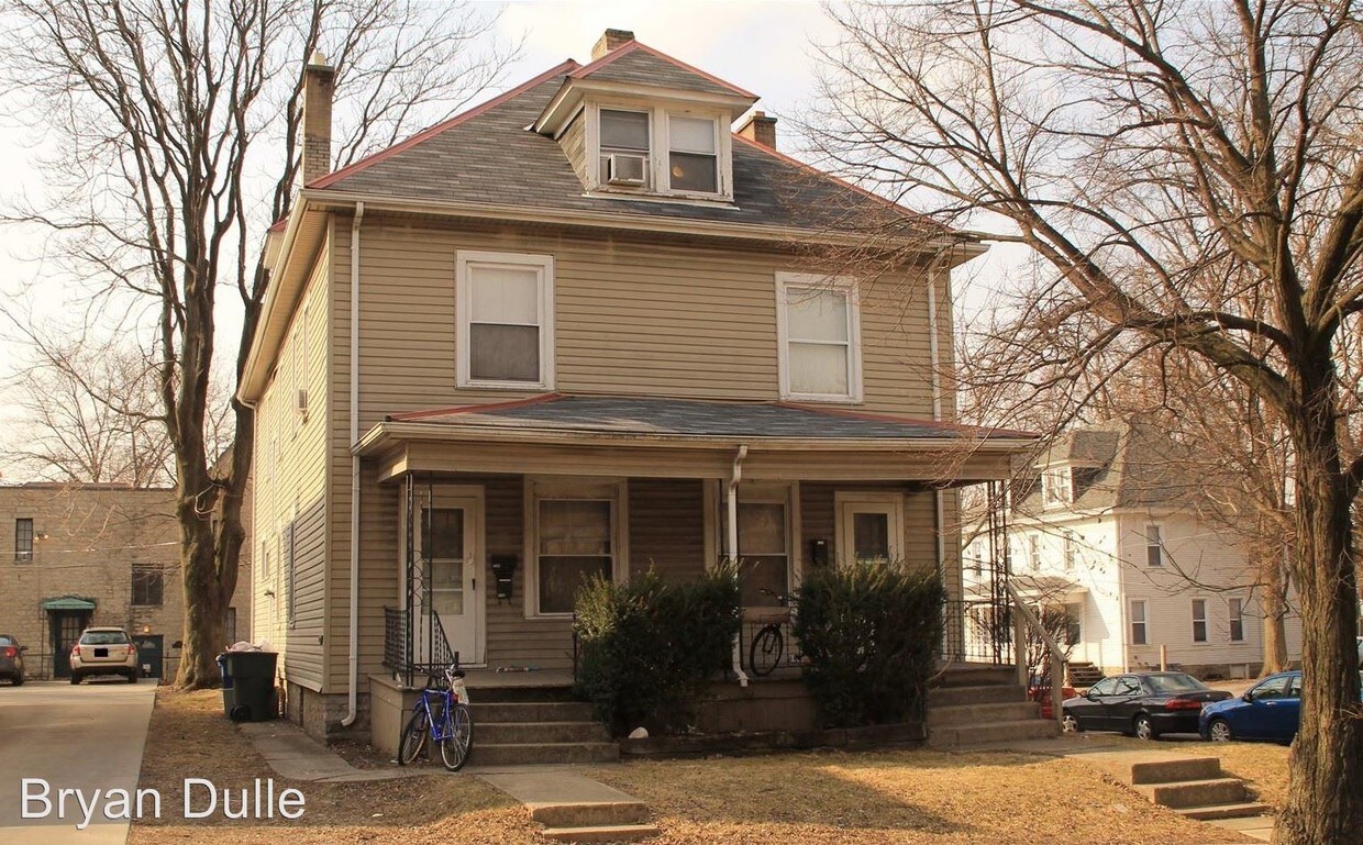 Primary Photo - 69 E Lane Ave