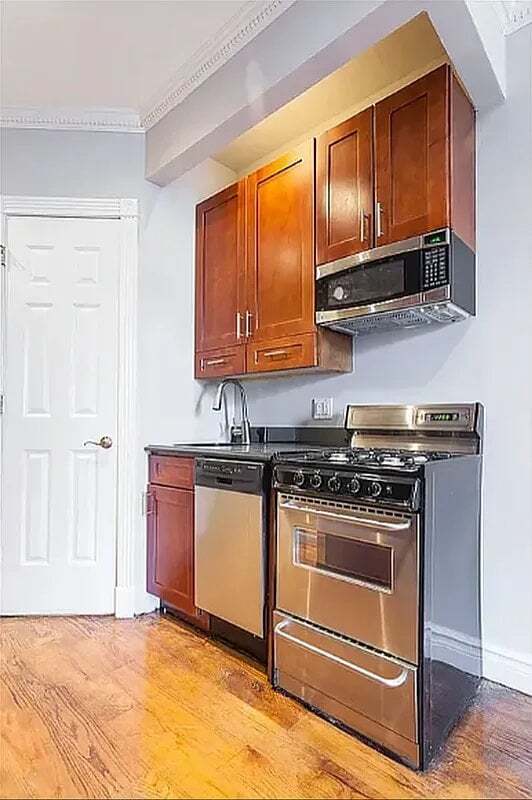 Foto del edificio - 722 10th Ave