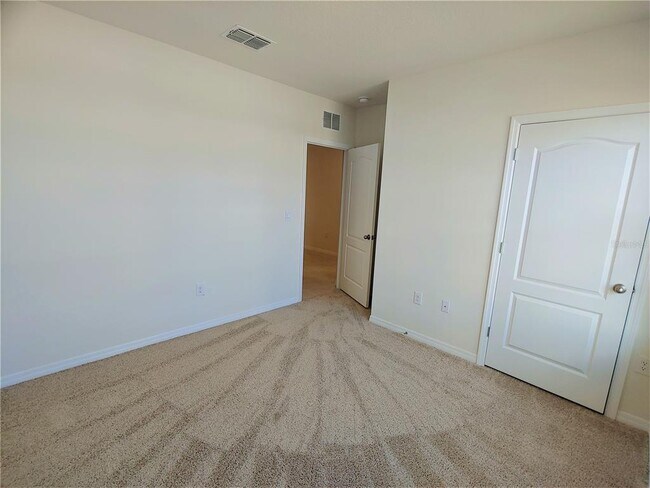 Foto del edificio - 9658 Black Walnut Dr